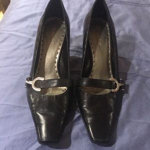 BCBG heels